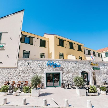 Hotel Kanjon Zrmanje Obrovac Bagian luar foto