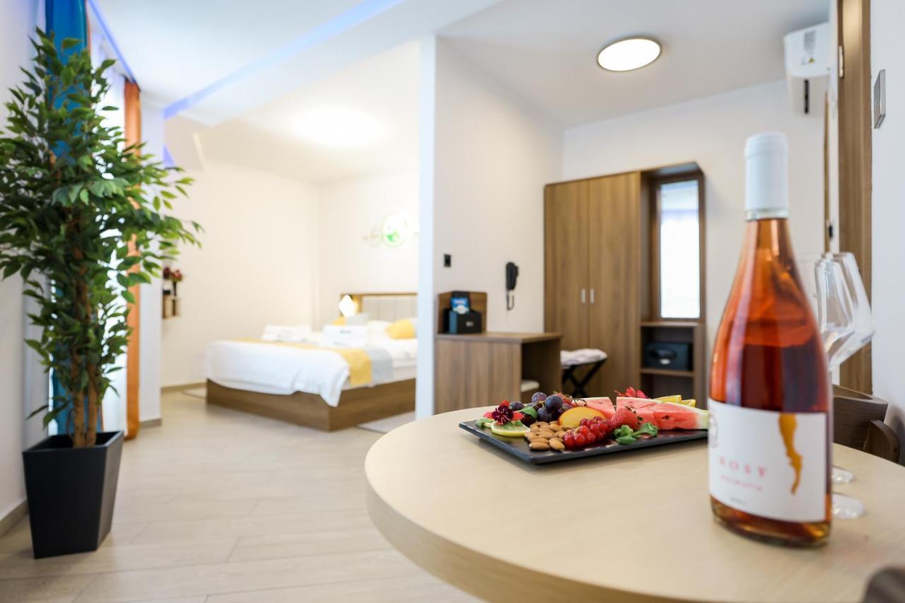 Hotel Kanjon Zrmanje Obrovac Bagian luar foto