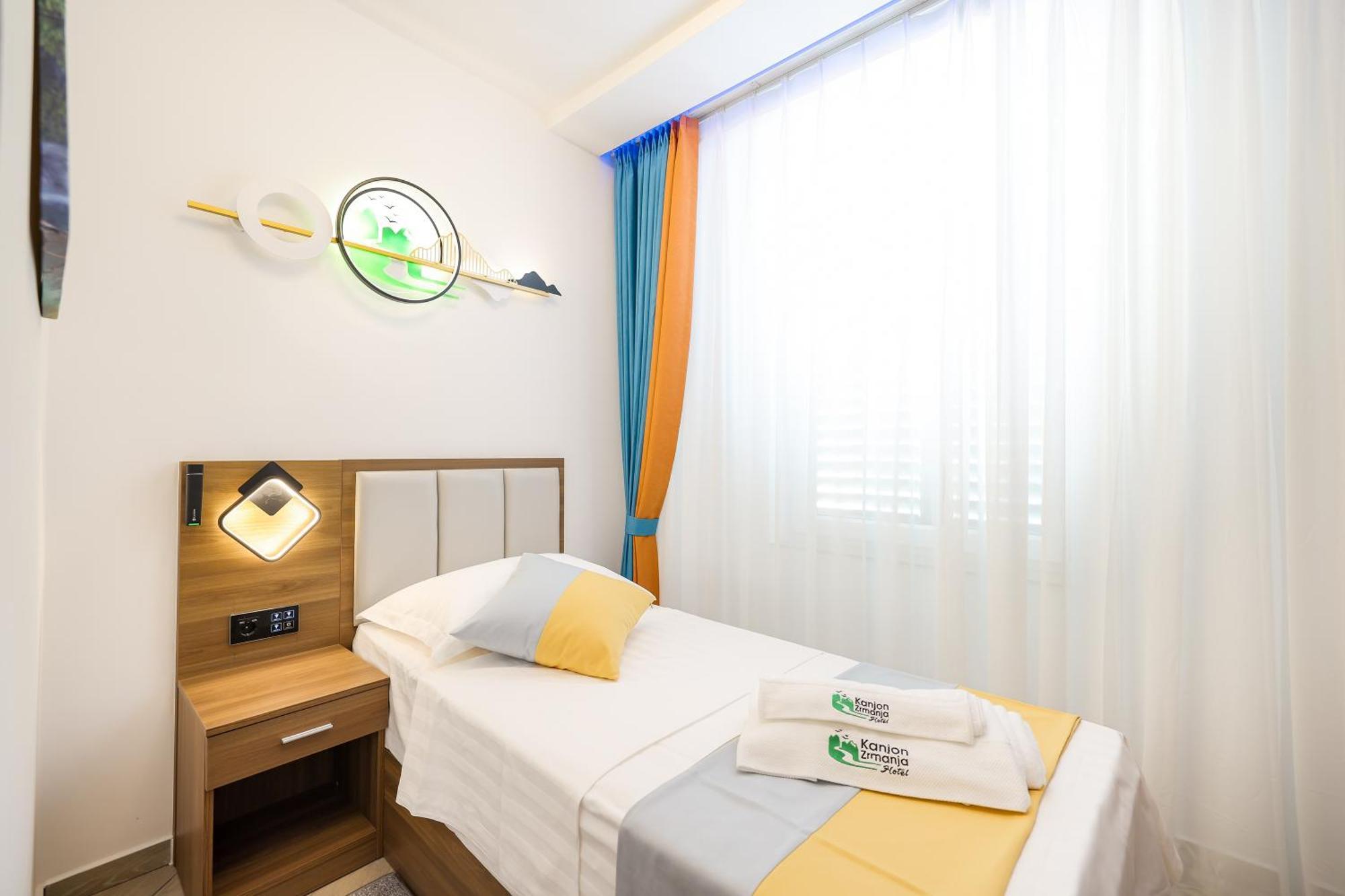 Hotel Kanjon Zrmanje Obrovac Bagian luar foto