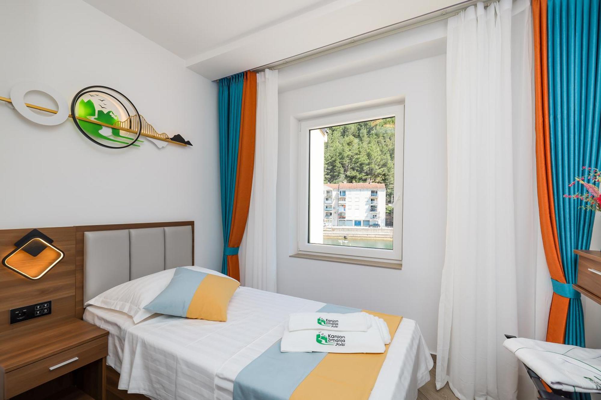 Hotel Kanjon Zrmanje Obrovac Bagian luar foto