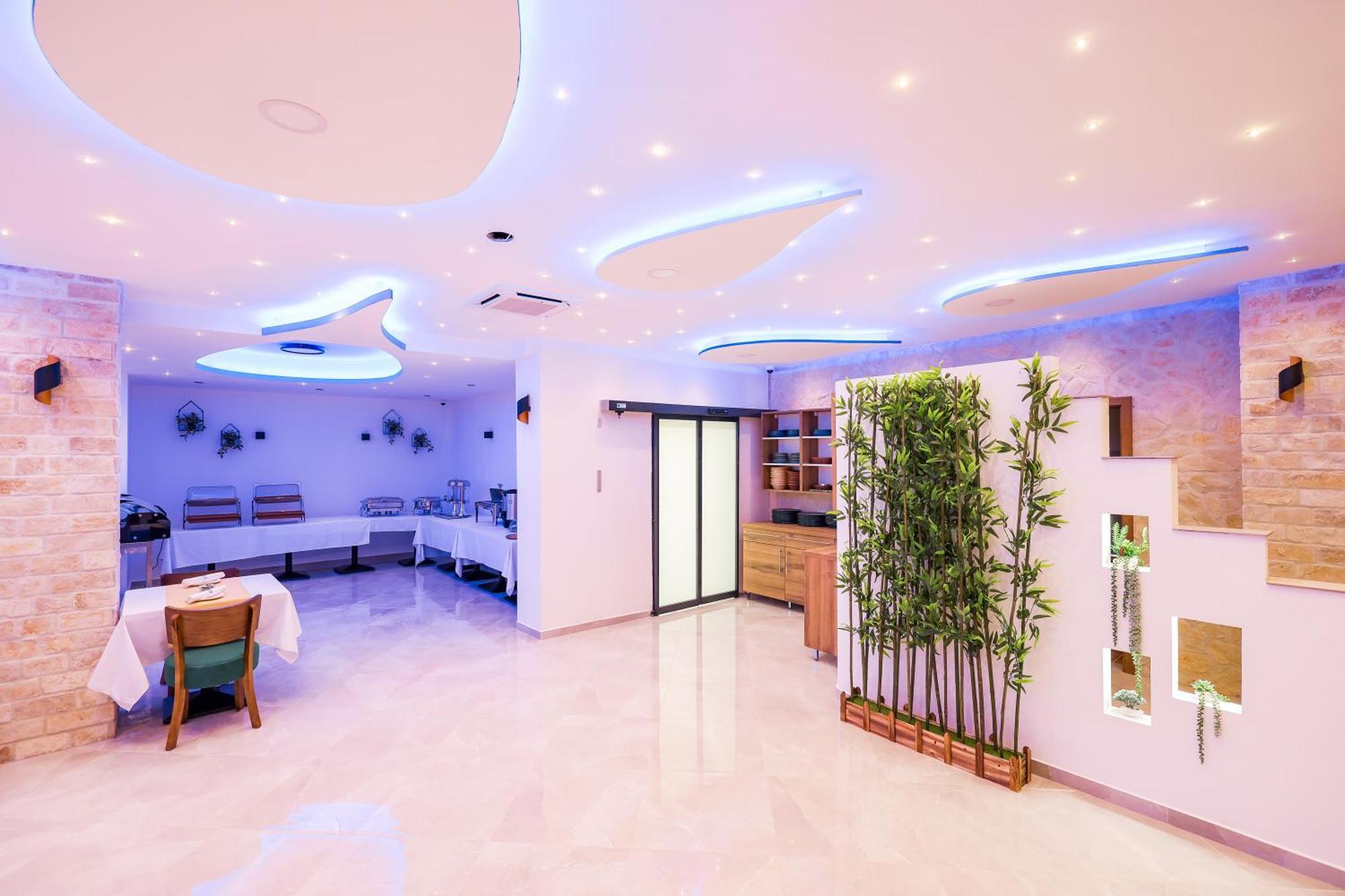 Hotel Kanjon Zrmanje Obrovac Bagian luar foto