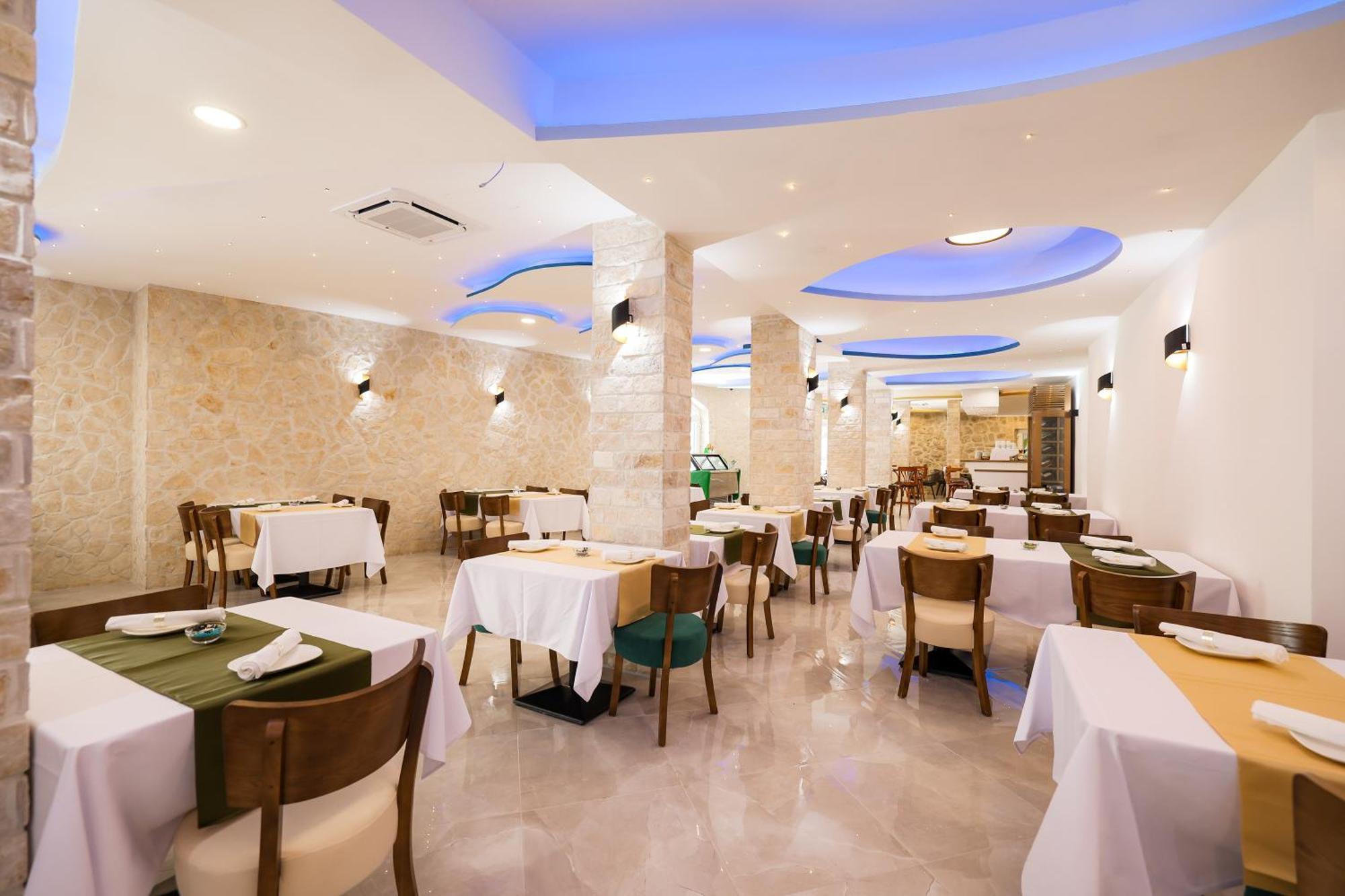 Hotel Kanjon Zrmanje Obrovac Bagian luar foto