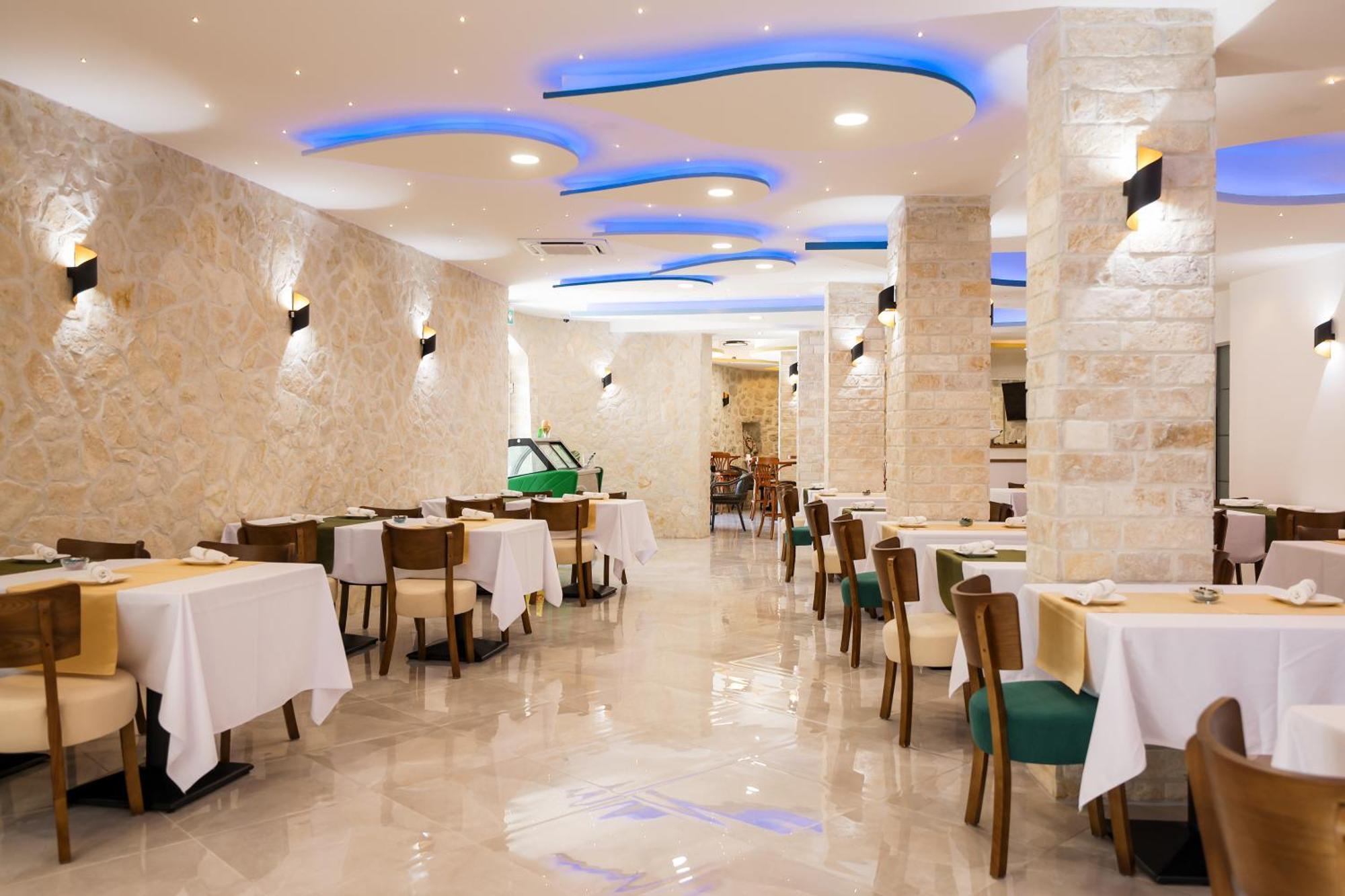 Hotel Kanjon Zrmanje Obrovac Bagian luar foto