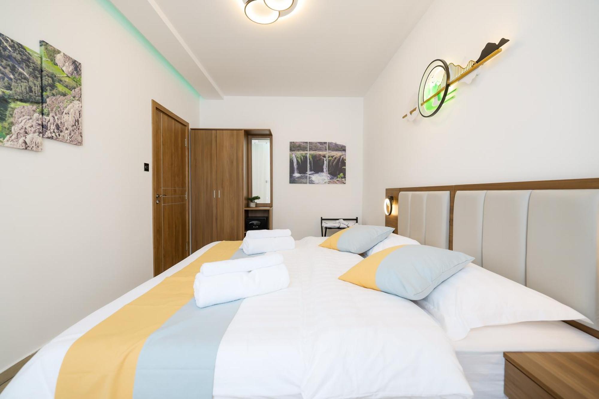 Hotel Kanjon Zrmanje Obrovac Bagian luar foto