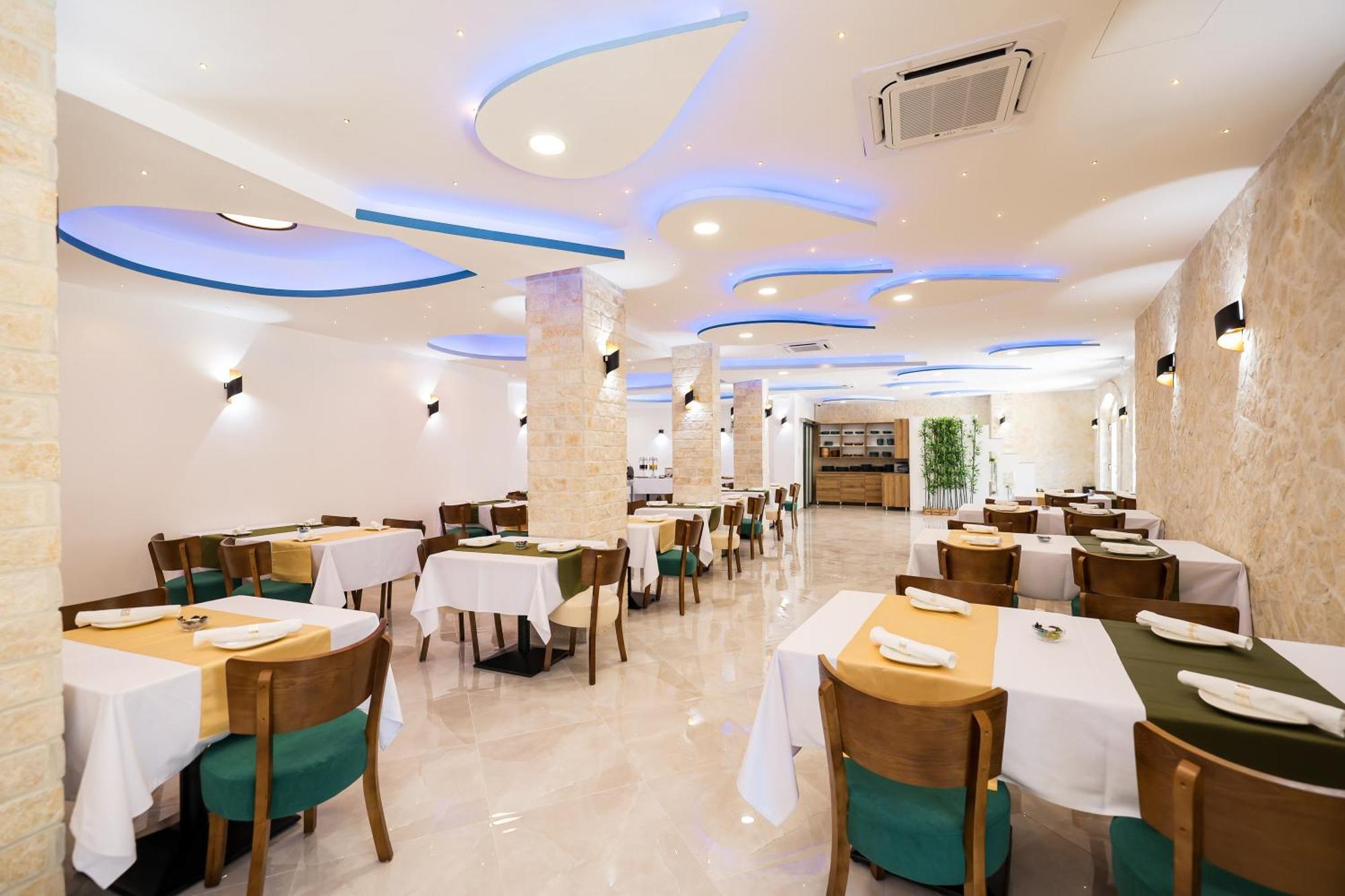 Hotel Kanjon Zrmanje Obrovac Bagian luar foto