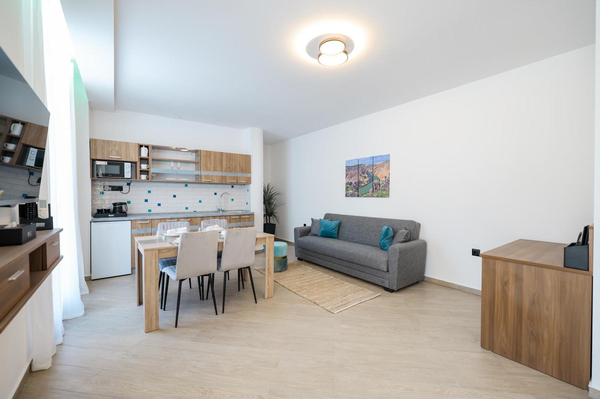 Hotel Kanjon Zrmanje Obrovac Bagian luar foto