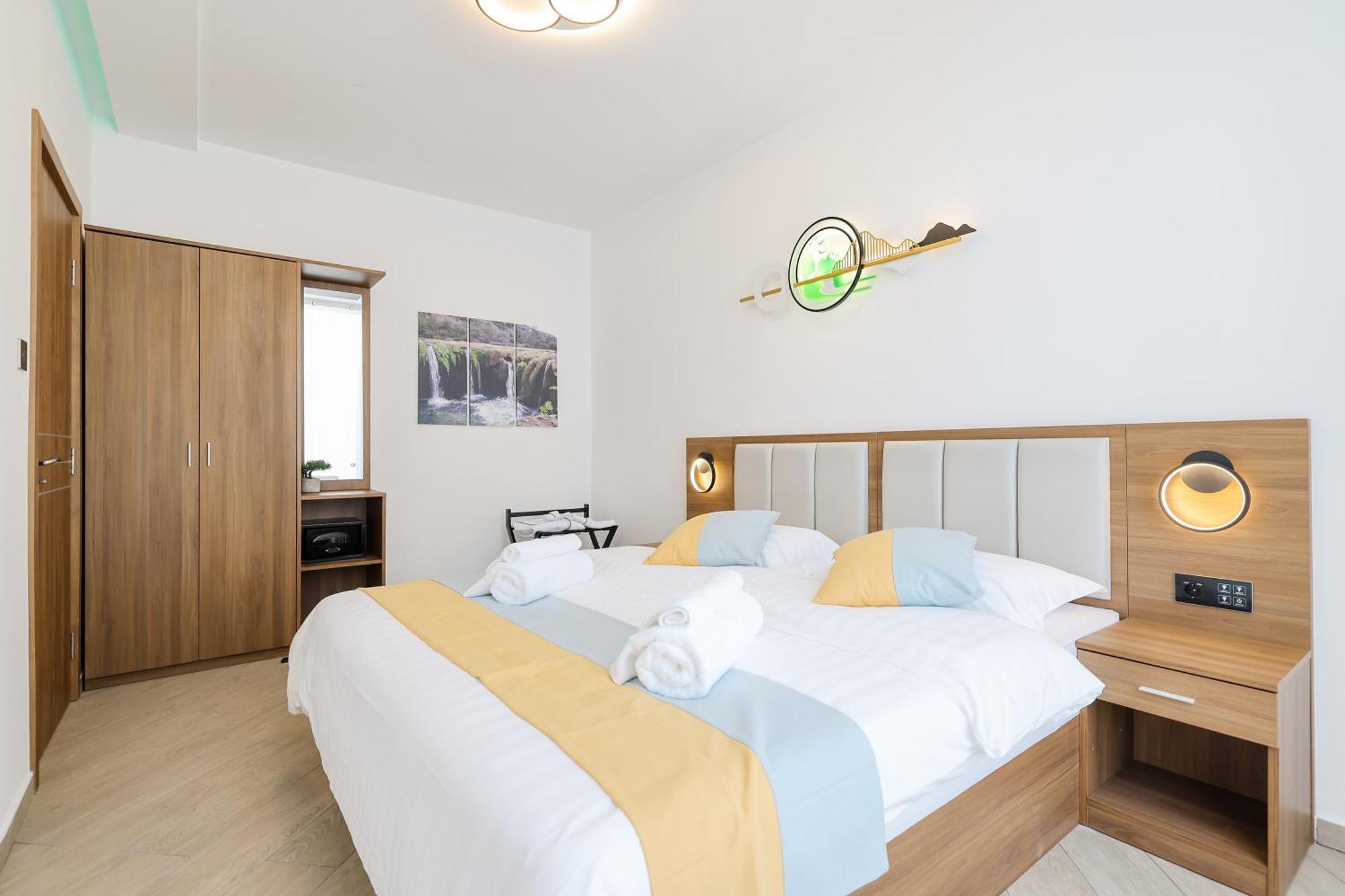 Hotel Kanjon Zrmanje Obrovac Bagian luar foto
