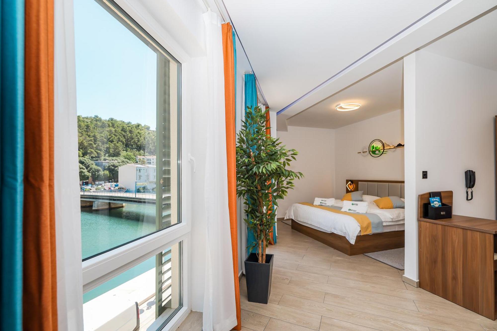 Hotel Kanjon Zrmanje Obrovac Bagian luar foto